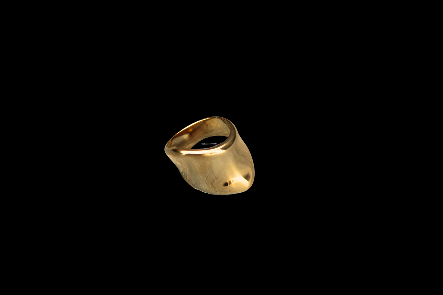 Mati - Vintage Elegant Statement Ring (Gold)