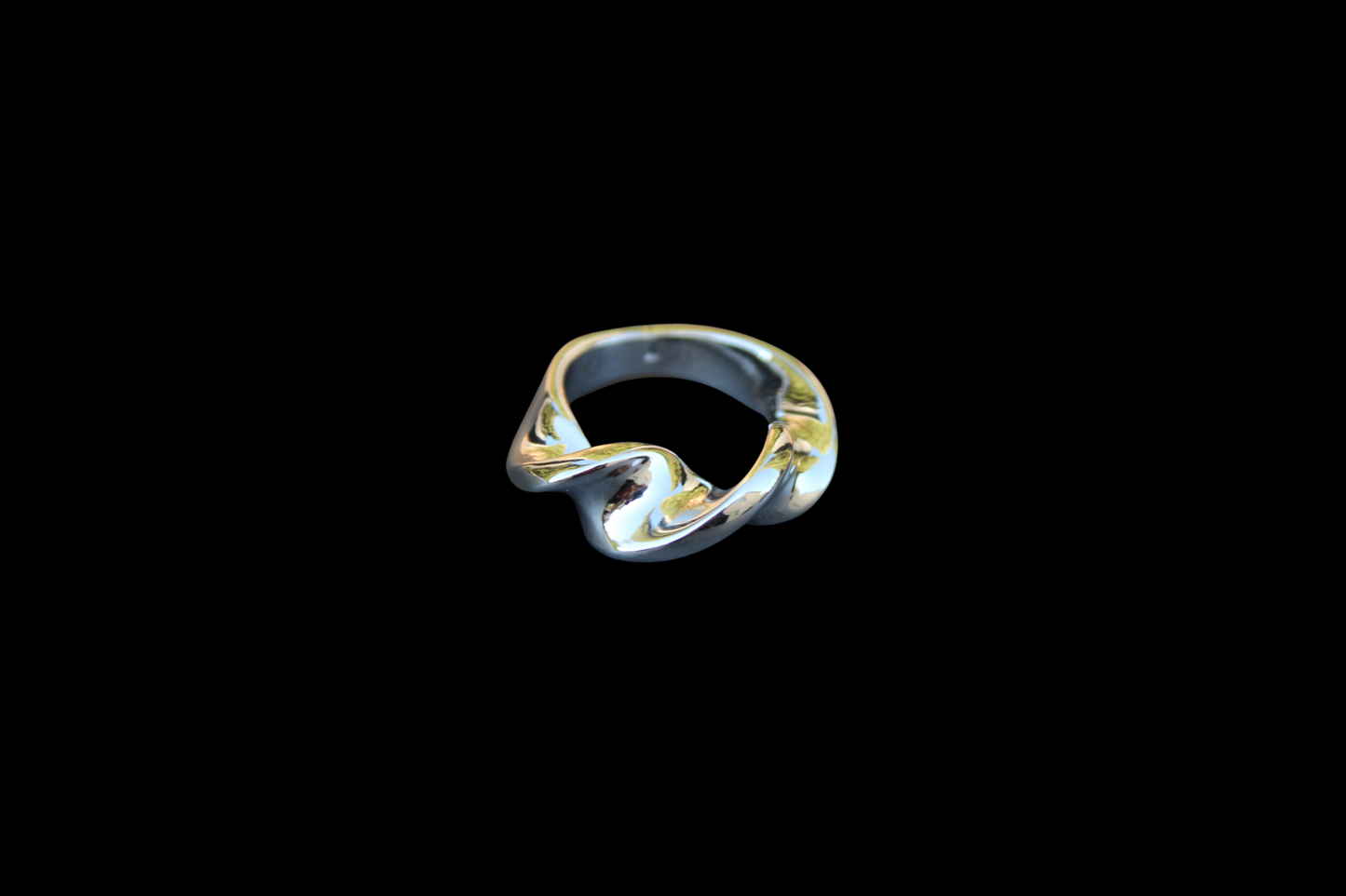 Ada -Quality Solid Wave Ring